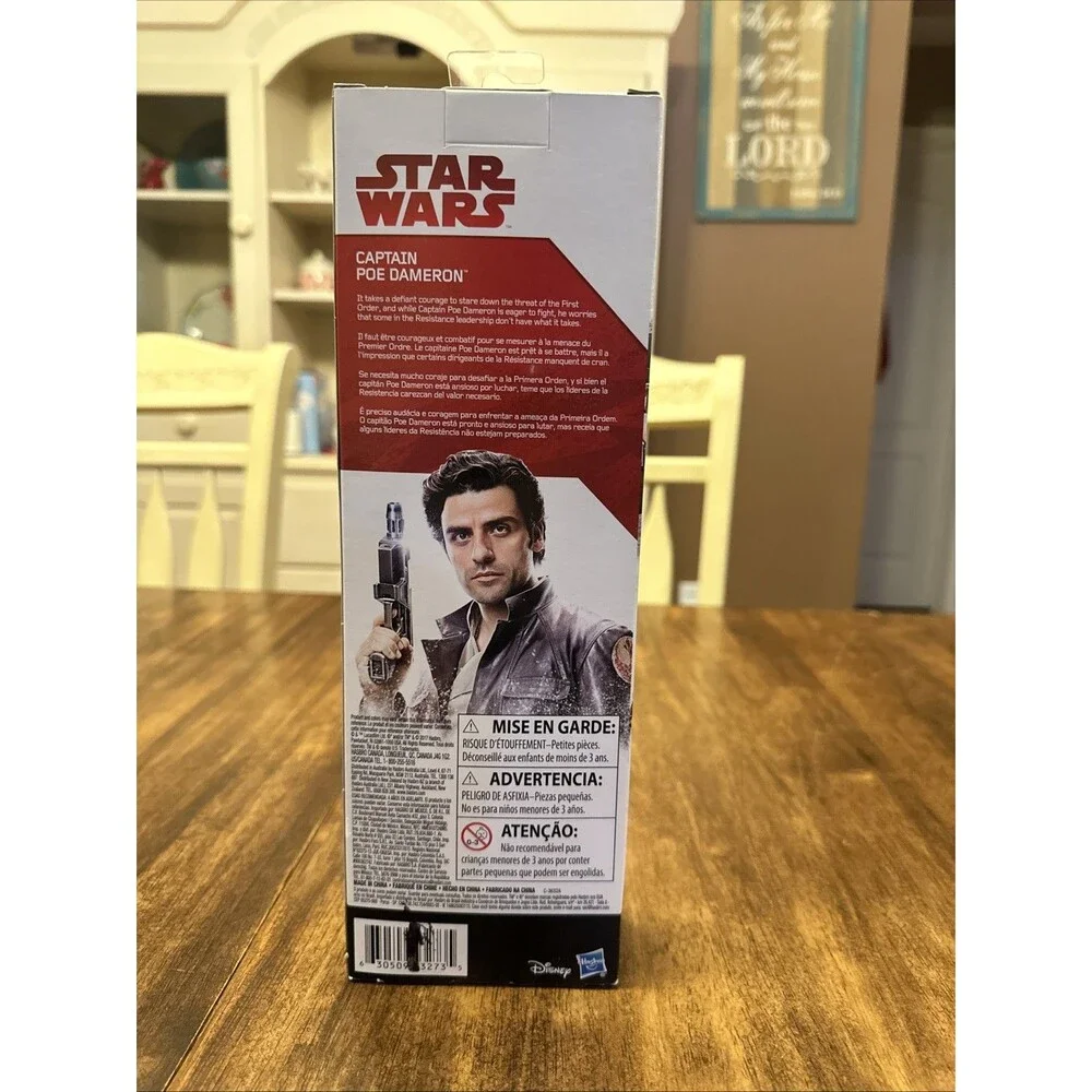 NEW 2017 STAR WARS CAPTAIN POE DAMERON ACTION FIGURE HASBRO DISNEY NIP LAST JEDI